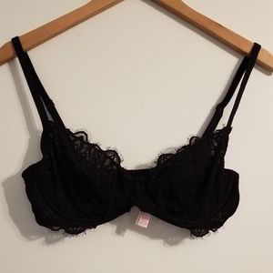 VS black lace bra